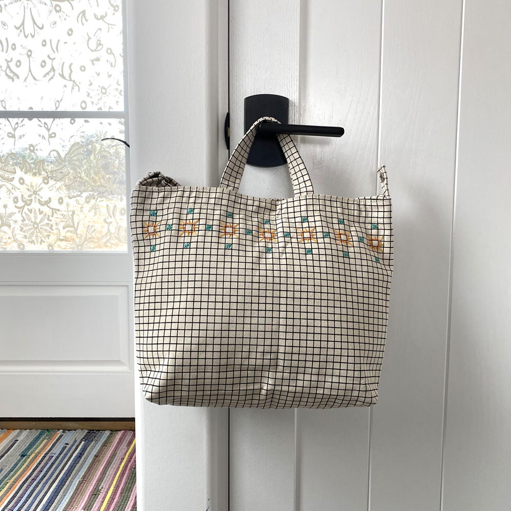 Baggu Duck Bag with Stitching
