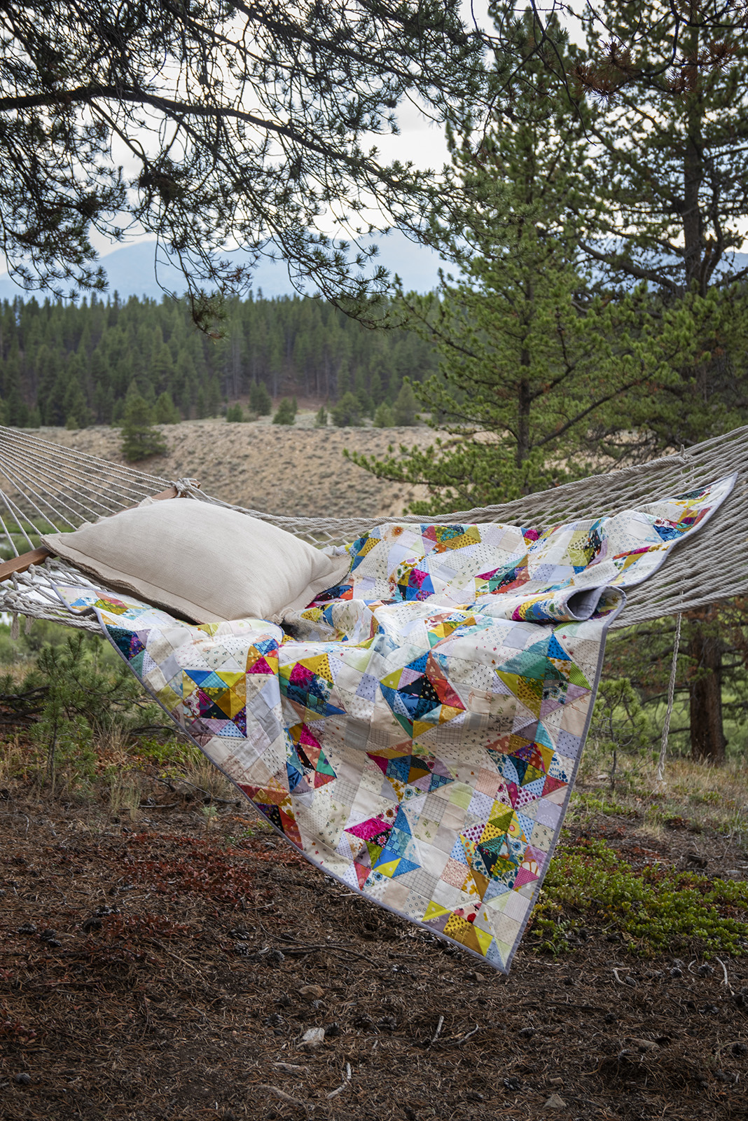 Arda quilt on hammock
